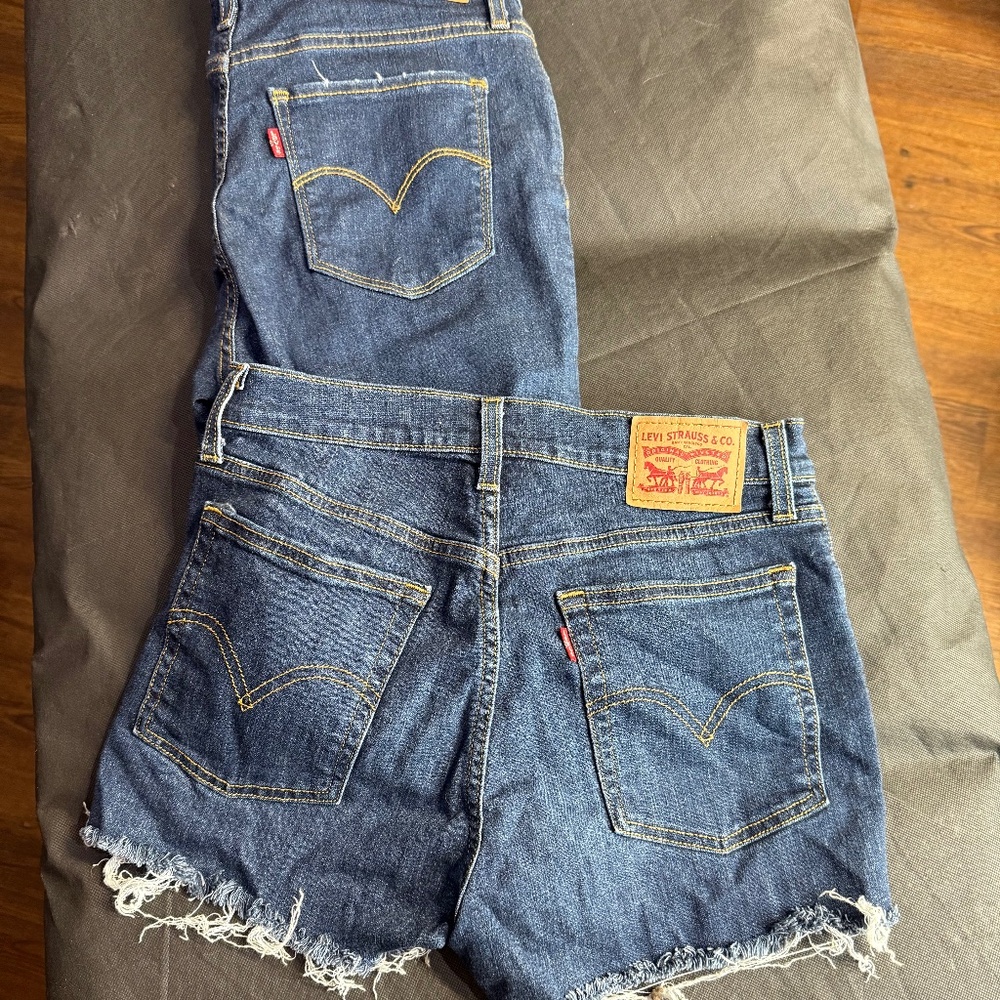 Levi’s skinny jeans and matching shorts (high rise)